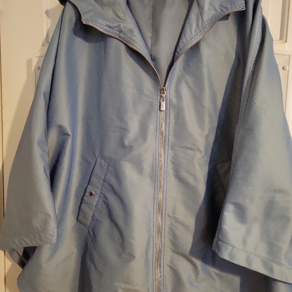 Michael Kors Womens Hooded Rain Jacket Cape Size medium Iridescent Blue